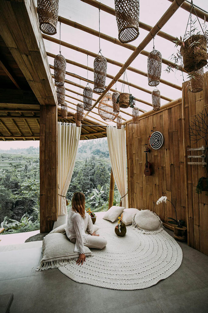 Tropical boho chic decor