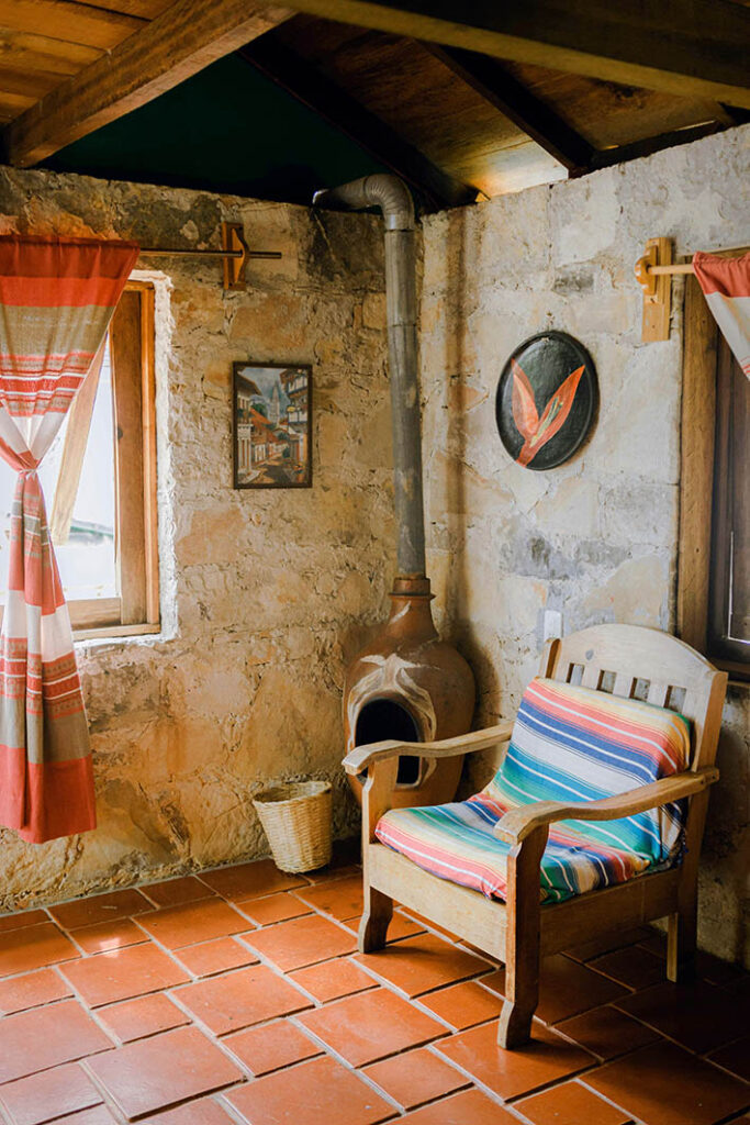 Traditional Mexican decor for hallway Ideas and joyful entrance